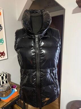 SAM. Glossy Black Quilted Puffer Vest
